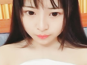 颜值不错童颜巨乳妹子双人啪啪 全裸互舔搞硬后入抽插没几下就软了 很是诱惑不要错过