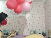 骚气人妖穿着网袜约炮男的JJ太大不敢让插