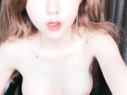 宝宝提臀展示小穴白嫩菊花好诱人眼球