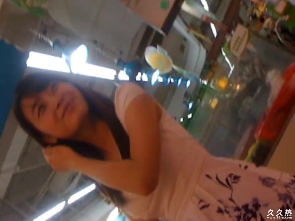 超市特工队吹响集结号！展现零角度神技全部露脸-长发美女