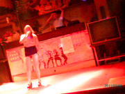 精品推薦 縣城鄉村小劇場拍攝裸體艷舞表演 露奶露逼搔首弄姿與觀眾激情互動 場面淫蕩刺激 720P原版高清