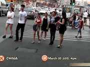 探秘东莞人肉市场挑两个嫩妹玩双飞