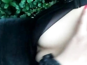 粉B大白天在公园里露