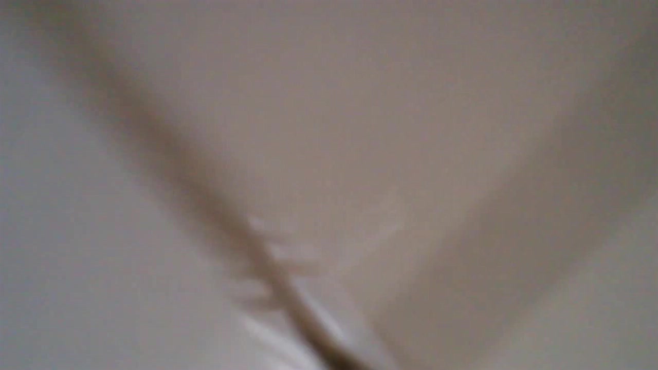 办业务顺便偷拍电信美女客服嘘嘘小穴真嫩